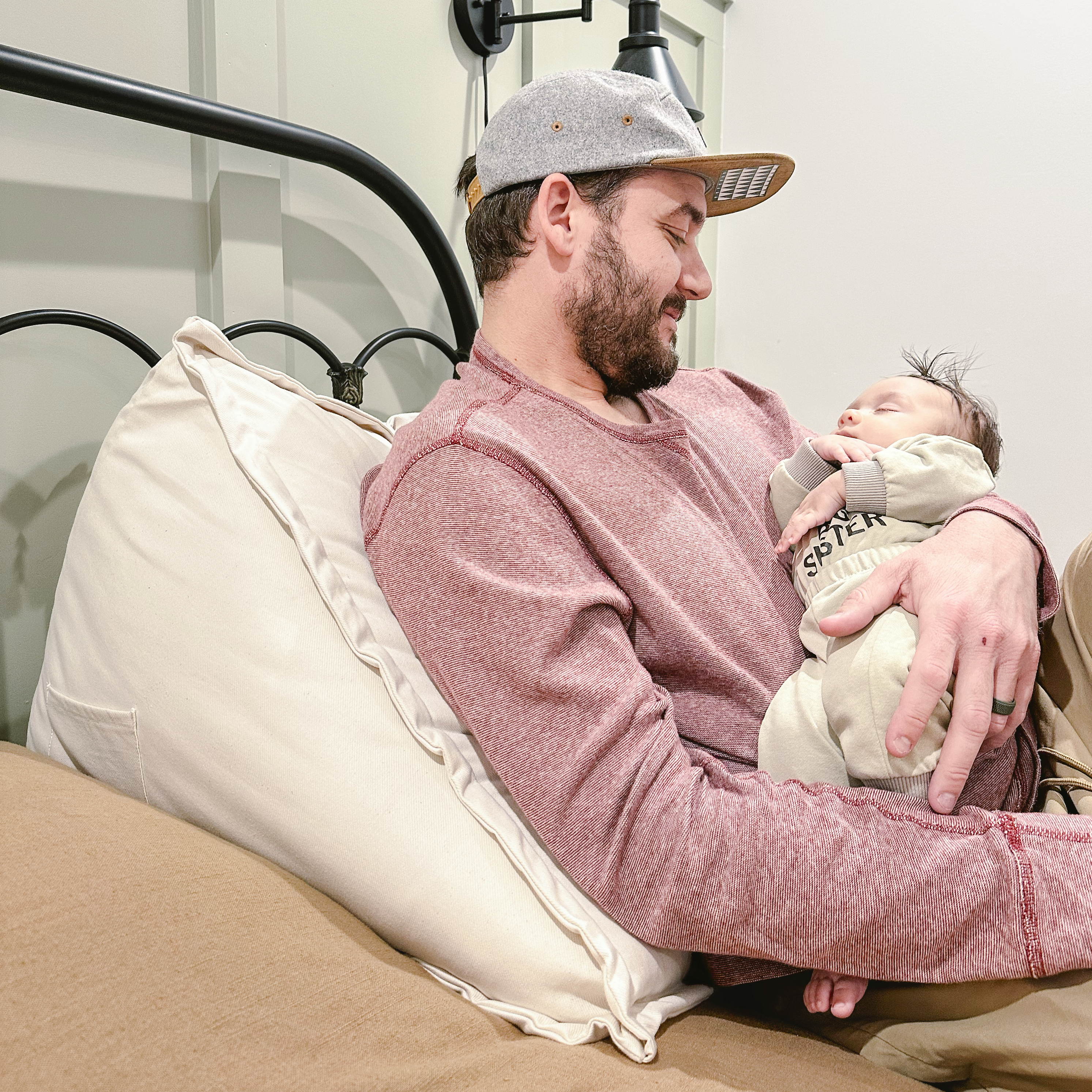 Peekaboo Pillow XXL Parent